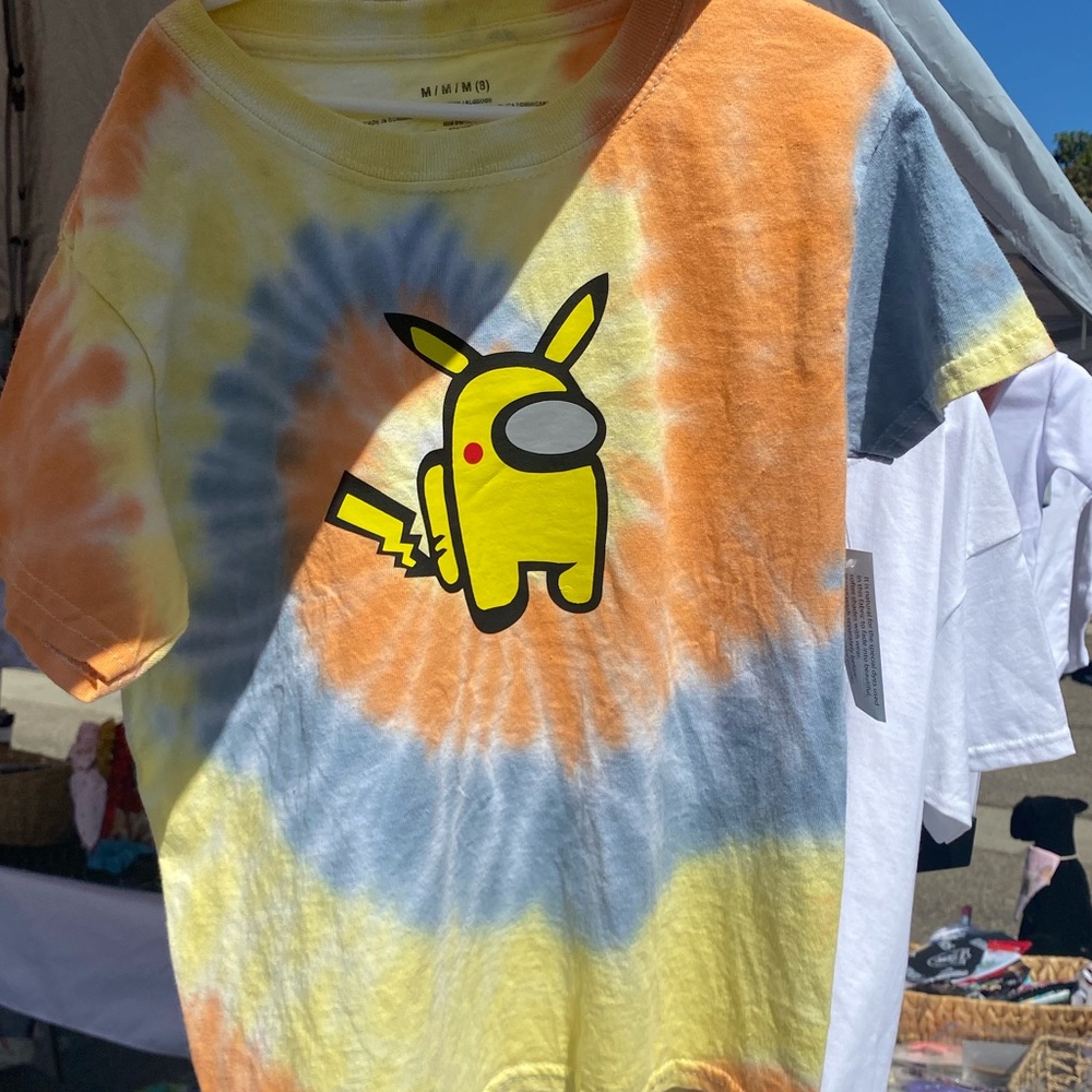 Among us Pokémon T-shirt Youth Medium New